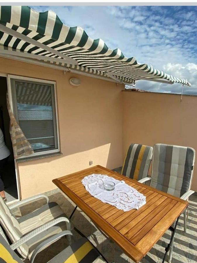 Ferienwohnung N.N Vir Exterior foto